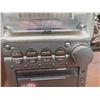 Image 8 : Jvc Cd Player W/ 2 Matching Speakers + 3 Additional Speakers