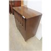Image 2 : Dresser 38'' x 34'' x 18'' 