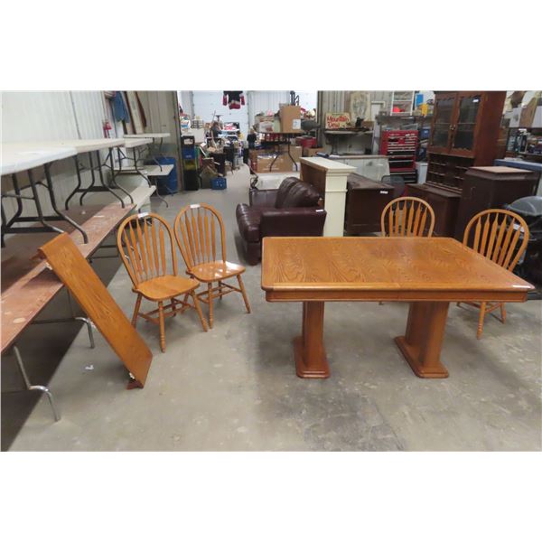 Oak Table 30'' x 42'' x 60'' , 15'' Leaf & 4 Chairs 