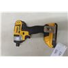 Image 2 : 3 Dewalt 20V Tools : DCD985 1/2'' Hammer Drill, DCD771 1/2'' Drill, DCF885