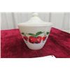 Image 3 : Fireking Covered Bowl with Cherry Design 