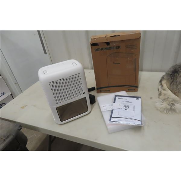 New Breezom Dehumidifier 60oz 