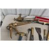 Image 2 : Hammer, Chisel, Scraper, Chalkline, Caulking Gun 