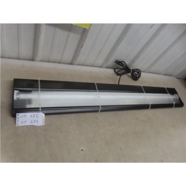 4-foot Fluorescent Light