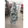 Image 2 : Artificial 6' Christmas Tree with Jack Frost Theme
