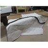 Image 2 : Large Protective Dog Blanket for Vehicle, Couch, or Furniture.