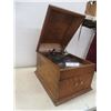 Image 1 : Antique Victor Talking Machine Company Gramophone in Working Condition.