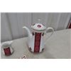 Image 2 : Ukrainian Kettle and Vase