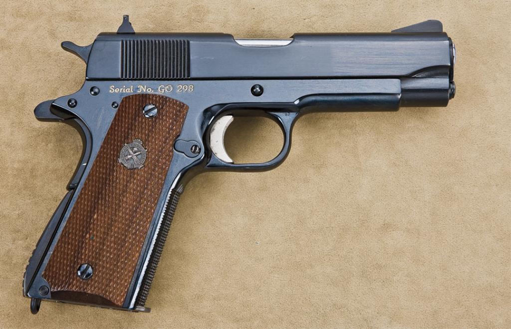 Bcm jack carbine. Gun 0. Colt 1911 custom. револьвер korth. кольт 1911 и патроны.