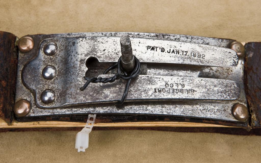 Original rare Bridgeport “holsterless” rig including leather cartridge ...