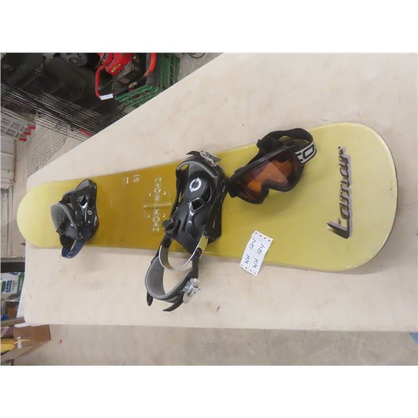 42" Burton Larriar Kj Lite Snowboard with Case and Goggles