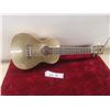 Image 1 : Kala Gold Sparkle Ukulele