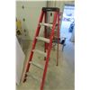 6' Stepladder