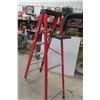 Image 4 : 6' Stepladder
