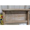 Image 5 : Washboard and Antique Wooden Picture Frame