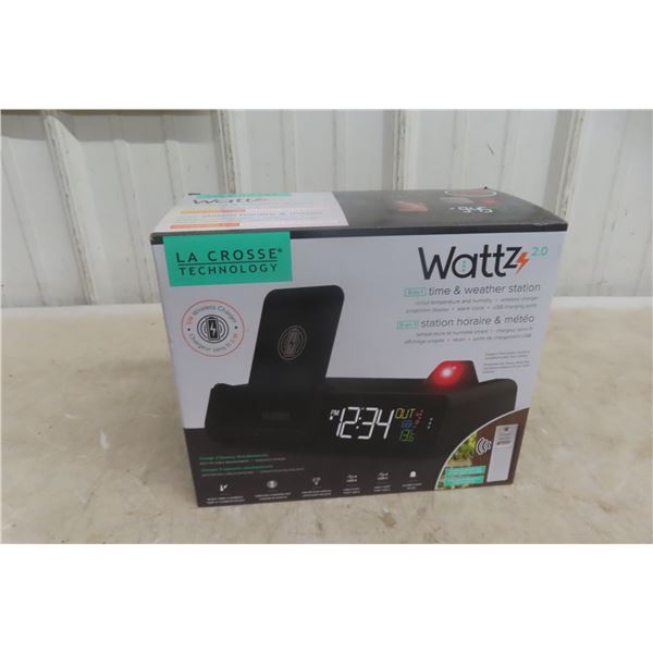 Lacrosse Technology Time & Weather Station With Wireless Charging