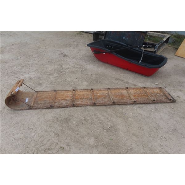 Vintage 8' Toboggan