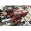 Image 8 : 4 Briggs & Stratton Engines: 8 Hp, 4 Hp, And 2x 5 Hp;Grass Catch For Push Mower And Misc Parts