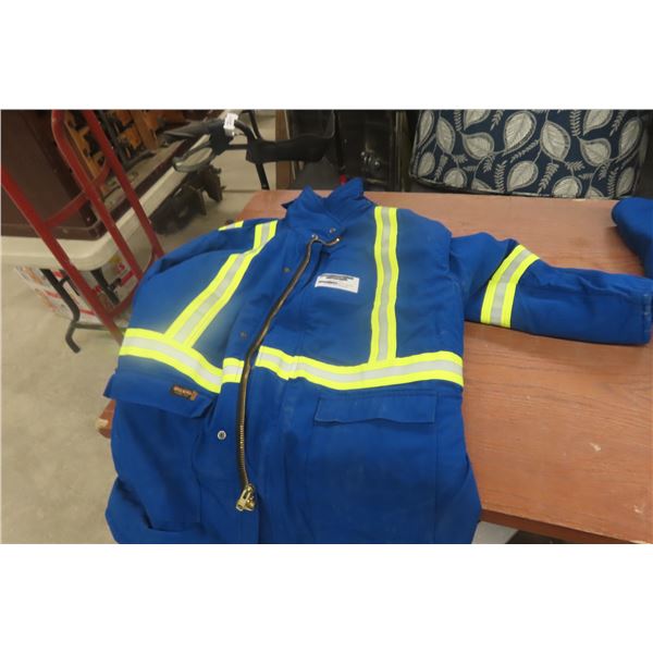 Safety Winter Jacket XL; 2 Safety Winter Bibs 1 XL 2 and 1 XL 3