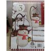 Image 9 : 3 Snowman Lanterns, 2 Packages Of Light Stakes, Tree Ornaments and More