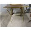 Image 5 : 6 Vintage TV Tables With Stand.