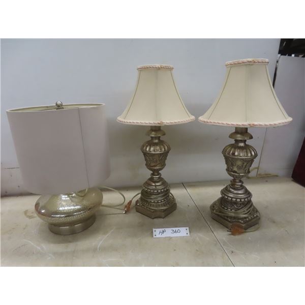 3 Table Lamps With Shades (Tallest 20") And A Large Vase.