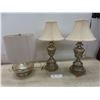 Image 1 : 3 Table Lamps With Shades (Tallest 20") And A Large Vase.