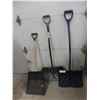 Image 1 : 3 Snow Shovels.