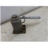 Image 4 : Pittsburgh HD 12-Ton Hydraulic Bottle Jack.