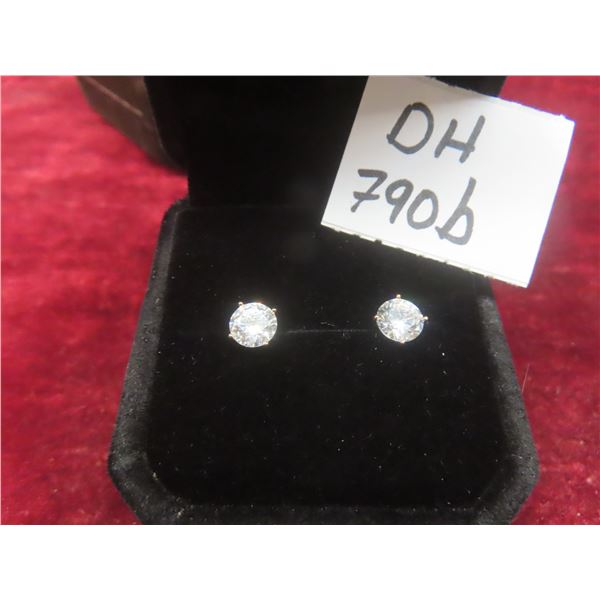 New 18K Gold-Plated 0.8 ct Cubic Zirconia Stud Earrings.