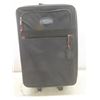Image 3 : 2 Soft-Sided Rolling Suitcases.