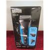 Image 1 : Braun Series 3 Shaver.