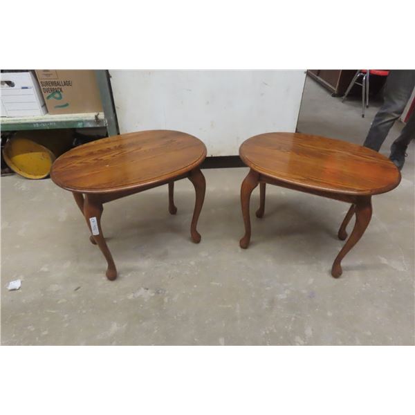 2 Oak End Tables 20'' x 27'' x 20'' 