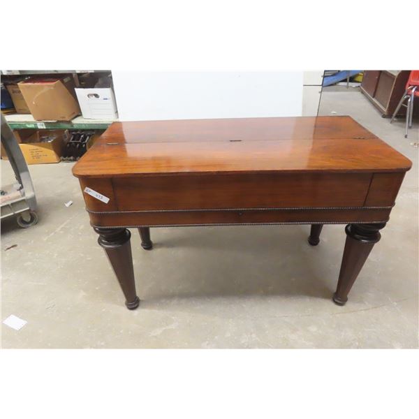 Antique Writing Front 