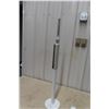 Image 4 : Safety Pullup Bar/Post