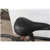 Image 5 : Variable Speed Pedal Bike 25'' 