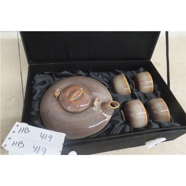 Bombay Tea Set in Case 