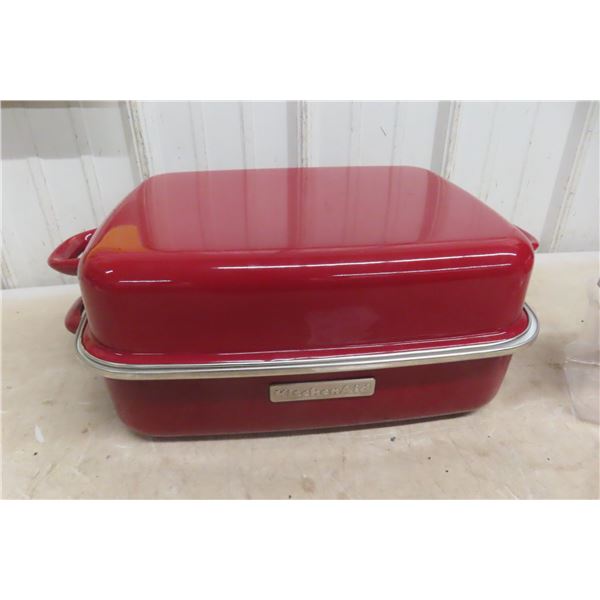 Kitchen Aid Roaster, Betty Crocker Canister 