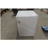 Image 1 : Eatons Viking Fridge 33'' x 20'' x 22'' 