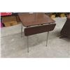 Image 2 : Drop Leaf Chrome Leg Kitchen Table (Extended Size) 29'' x 36'' x 24'' 