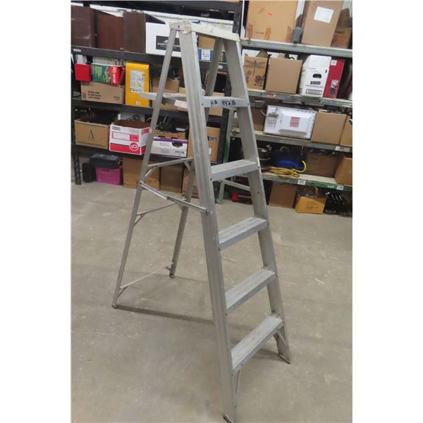 Aluminum 6ft Step Ladder 