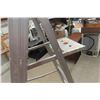 Image 4 : Aluminum 6ft Step Ladder 