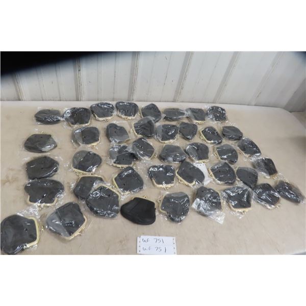 40 Leather/Leather Style Change Purses 