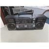 Image 12 : Vintage Skateboard and GE 2+2 Dual-Cassette Ghetto Blaster