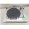 Image 2 : Dual CS 607 Direct-Drive Turntable with Dust Cover (Working)