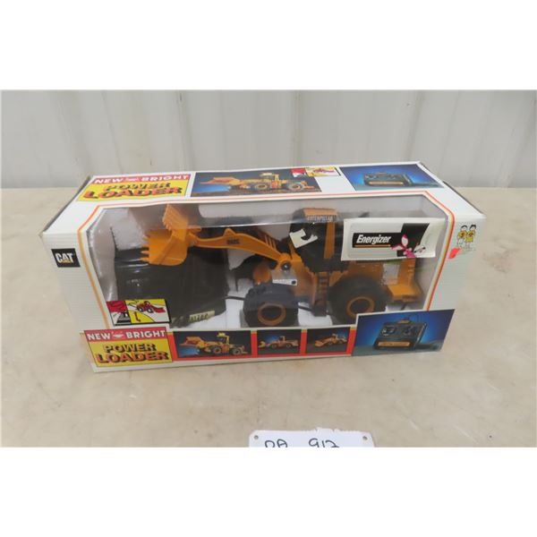 New Bright RC Cat Loader in Box 