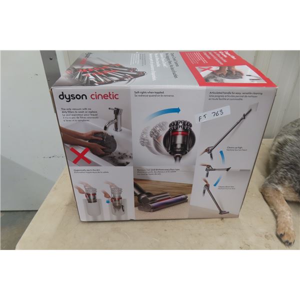 New Dyson Cinetic Vacuum 