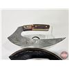 Image 3 : KNIFE : ULU w/Leather Sheath (Consignor Tag ~ Damascus Ulu : Antler & Laminate Wood Handle) (Total M