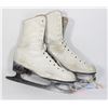 Image 1 : GIRLS FIGURE SKATES