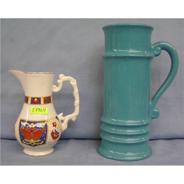 Pair of porcelain pieces